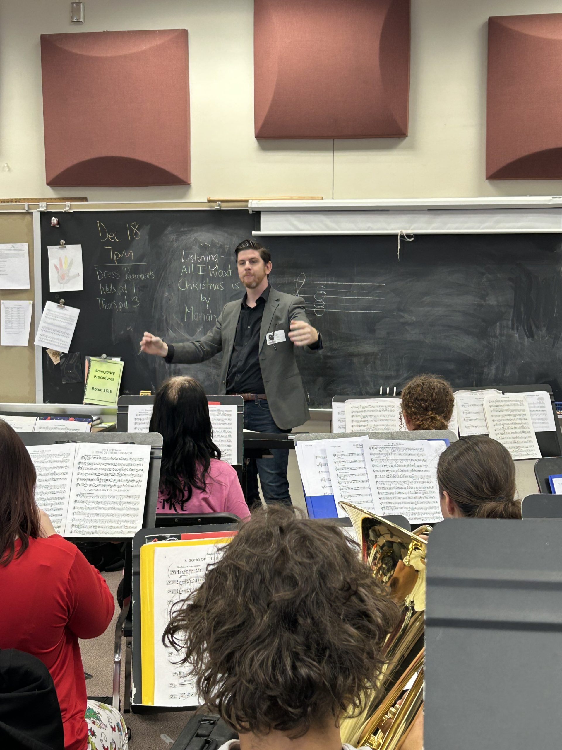 Johnstown Symphony Orchestra visits Mrs. Stombaugh’s class