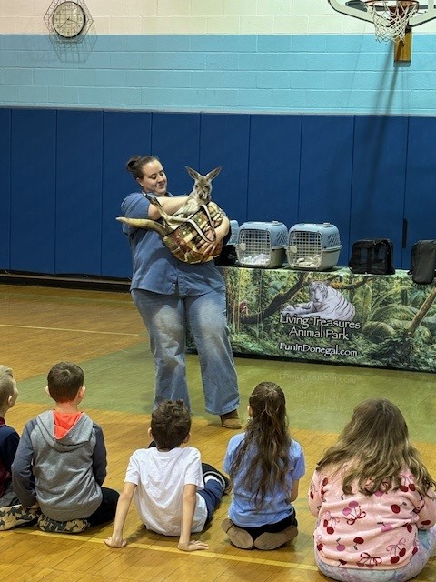 Living Treasures visits PCI